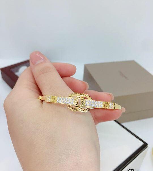 Lắc Vàng Chanel Bản Dẹp